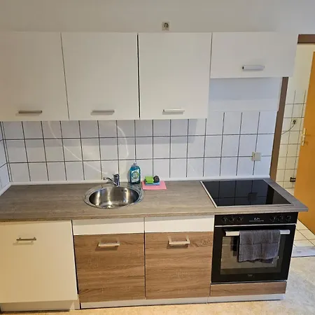 شقة Bei Leipzig & Halle - 2 Mit Je 3 Schlafzimmern, Kueche, Bad *