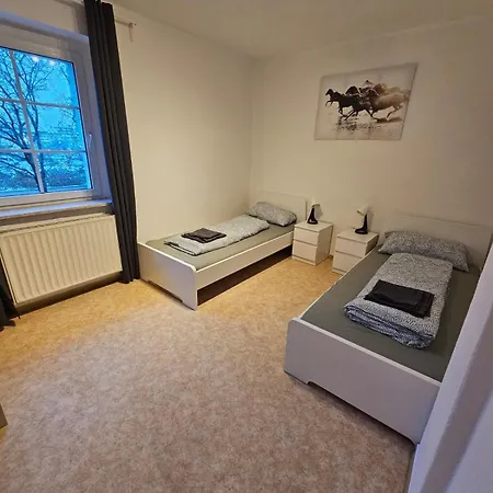 Bei Leipzig & Halle - 3 Schlafzimmer, Kueche, Bad Apartment