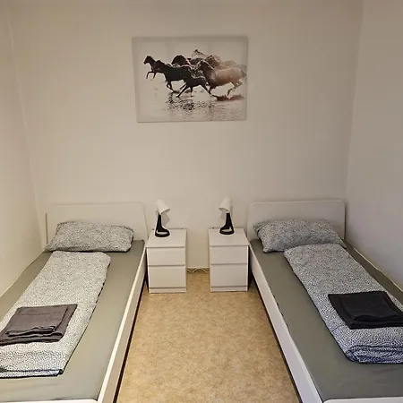 Bei Leipzig & Halle - 3 Schlafzimmer, Kueche, Bad Apartment