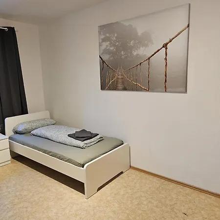 Apartment Bei Leipzig & Halle - 3 Schlafzimmer, Kueche, Bad *