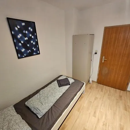 Bei Leipzig & Halle - 3 Schlafzimmer, Kueche, Bad