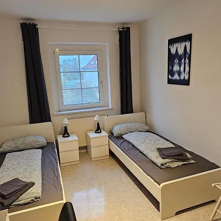 Apartment Bei Leipzig & Halle - 3 Schlafzimmer, Kueche, Bad