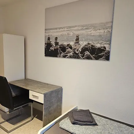 Bei Leipzig & Halle - 3 Schlafzimmer, Kueche, Bad Apartment