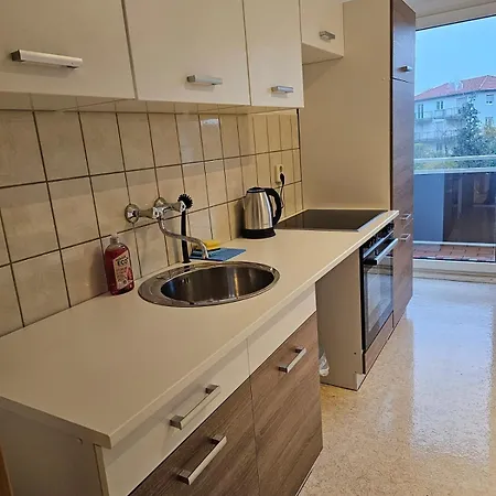 Bei Leipzig & Halle - 3 Schlafzimmer, Kueche, Bad Apartman Leuna