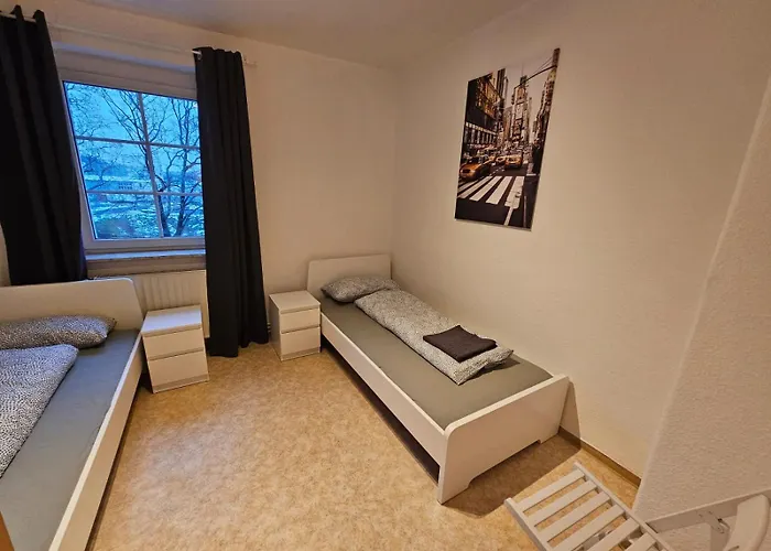 Appartamento Bei Leipzig & Halle - 2 Mit Je 3 Schlafzimmern, Kueche, Bad Leuna