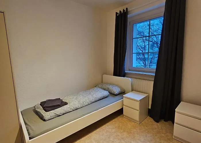 Appartamento Bei Leipzig & Halle - 2 Mit Je 3 Schlafzimmern, Kueche, Bad