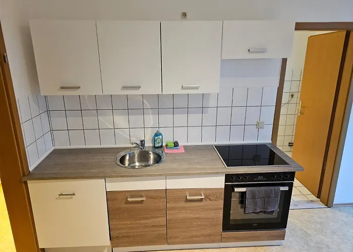 Appartamento Bei Leipzig & Halle - 2 Mit Je 3 Schlafzimmern, Kueche, Bad *