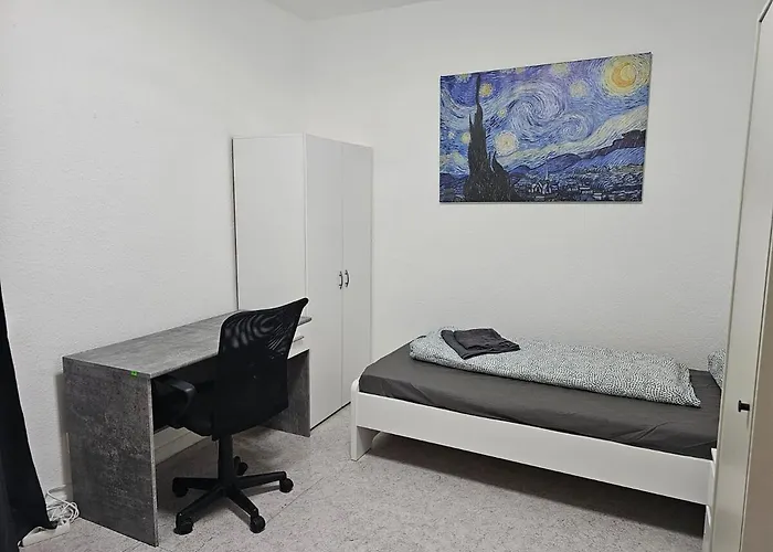 Bei Leipzig & Halle - 2 Mit Je 3 Schlafzimmern, Kueche, Bad * Leuna