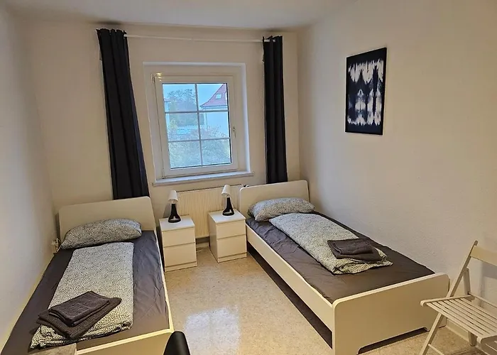 Appartamento Bei Leipzig & Halle - 2 Mit Je 3 Schlafzimmern, Kueche, Bad